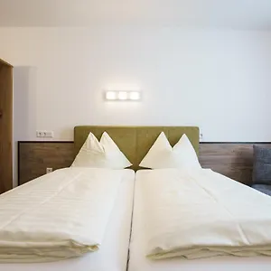 Drei Kreuz Hotell